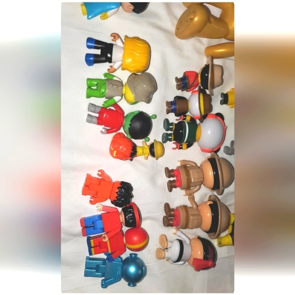 : 34 pc used Ryans World toy figures ideal party favors including invisible toy - Picture 4 of 12